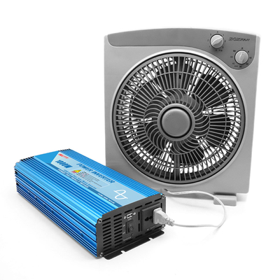 C.C 12V 24V à l'inverseur 1600W 2200W 3000W d'énergie solaire d'AC220V